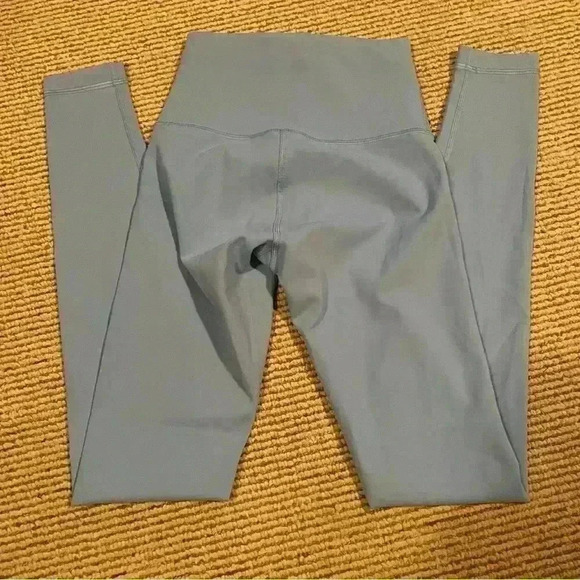 Lululemon Wunder Train High-Rise Tight 28"
Aero Blue - Picture 5 of 6